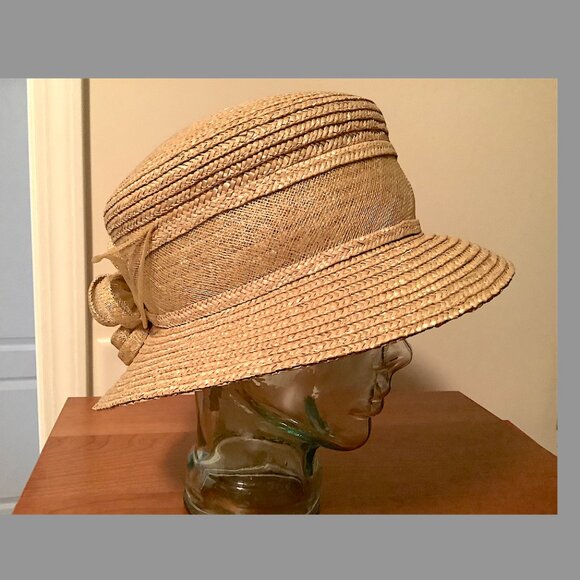 Betmar New York 100% natural Straw Summer Hat - small brim  cloche w/ flower - Picture 2 of 10